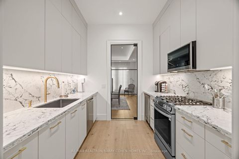 Photo 13 at 165 Leacrest Road, Leaside, Toronto