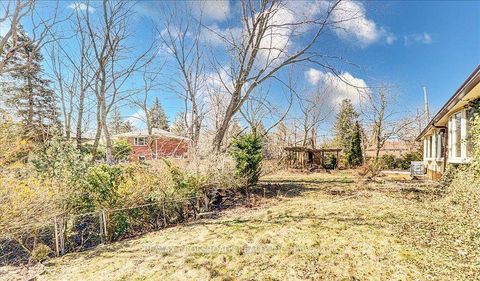 Photo 15 at 5 Balcarra Avenue, Cliffcrest, Toronto