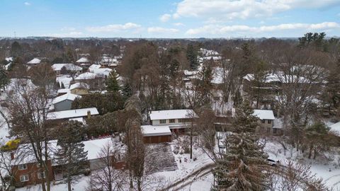 Photo 3 at 1087 Tanglewood Court, SW Southwest, Oakville