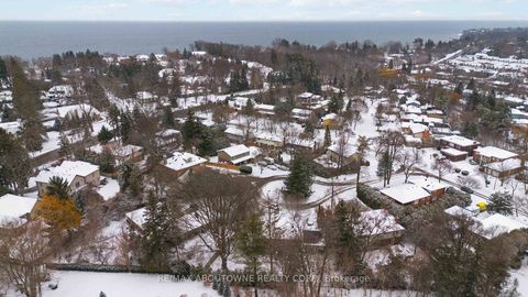 Photo 8 at 1087 Tanglewood Court, SW Southwest, Oakville