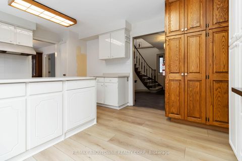 Photo 9 at 1087 Tanglewood Court, SW Southwest, Oakville