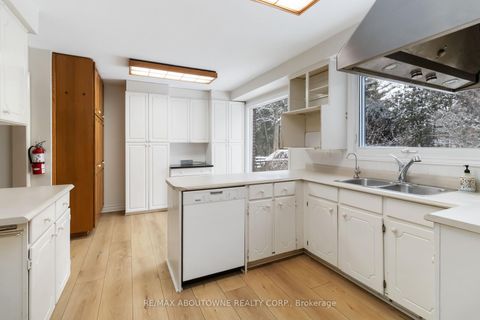 Photo 12 at 1087 Tanglewood Court, SW Southwest, Oakville