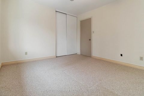 Photo 23 at 1087 Tanglewood Court, SW Southwest, Oakville