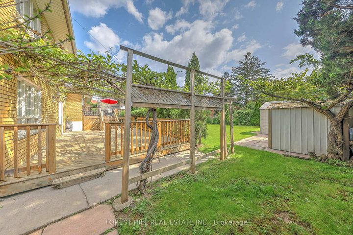 Photo 35 at 89 Portage Avenue, Pelmo Park W4, Toronto