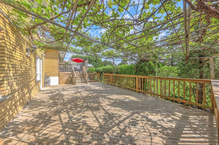 Photo 37 at 89 Portage Avenue, Pelmo Park W4, Toronto