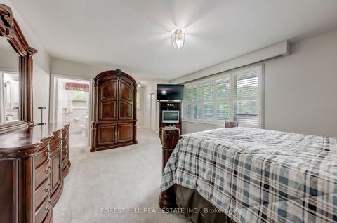 Photo 13 at 89 Portage Avenue, Pelmo Park W4, Toronto