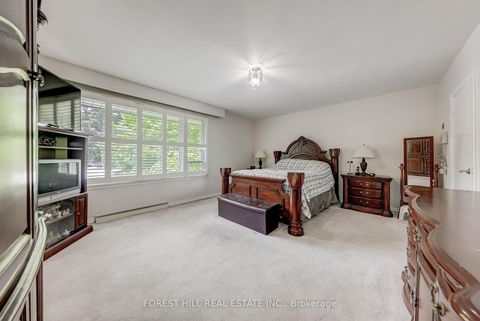 Photo 14 at 89 Portage Avenue, Pelmo Park W4, Toronto