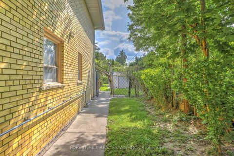 Photo 34 at 89 Portage Avenue, Pelmo Park W4, Toronto