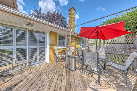 Photo 40 at 89 Portage Avenue, Pelmo Park W4, Toronto