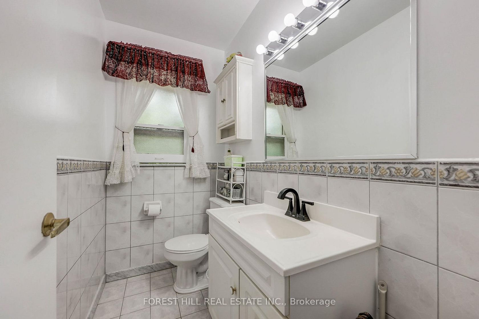 Photo 17 at 89 Portage Avenue, Pelmo Park W4, Toronto