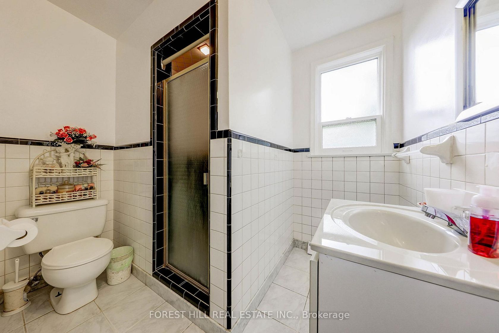 Photo 24 at 89 Portage Avenue, Pelmo Park W4, Toronto