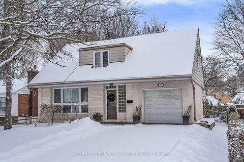 Photo 1 at 15 Addison Crescent, Don Mills, Toronto