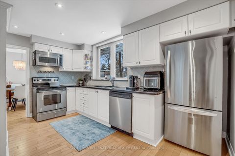 Photo 11 at 15 Addison Crescent, Don Mills, Toronto