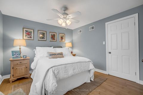 Photo 22 at 15 Addison Crescent, Don Mills, Toronto