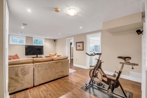 Photo 25 at 15 Addison Crescent, Don Mills, Toronto