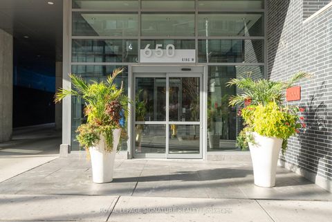 Photo 21 at 804 - 650 King Street W, Waterfront Communities C1, Toronto