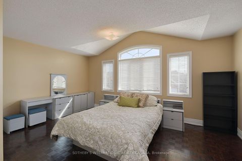 Photo 34 at 110 Velmar Drive, East Woodbridge, Vaughan