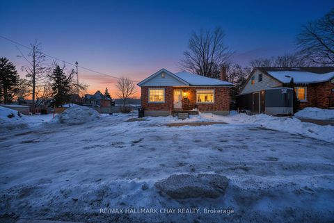 Photo 1 at 68 Drury Lane, Wellington, Barrie