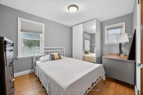 Photo 16 at 68 Drury Lane, Wellington, Barrie