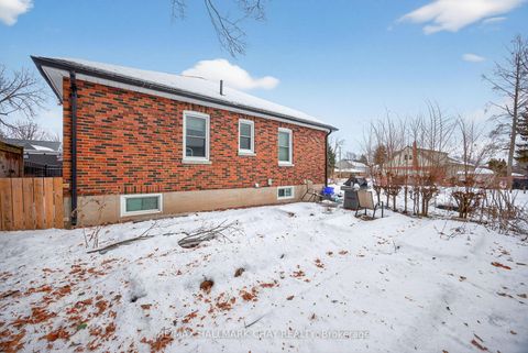 Photo 24 at 68 Drury Lane, Wellington, Barrie