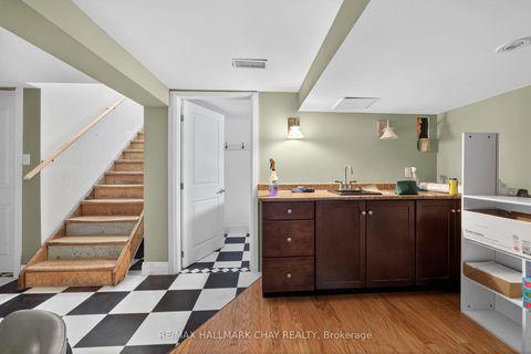 Photo 30 at 68 Drury Lane, Wellington, Barrie