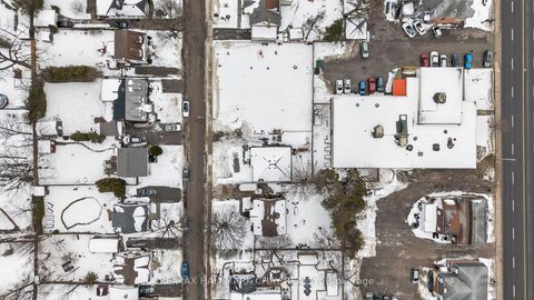 Photo 38 at 68 Drury Lane, Wellington, Barrie