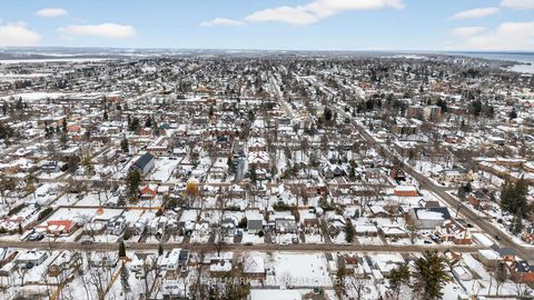 Photo 45 at 68 Drury Lane, Wellington, Barrie