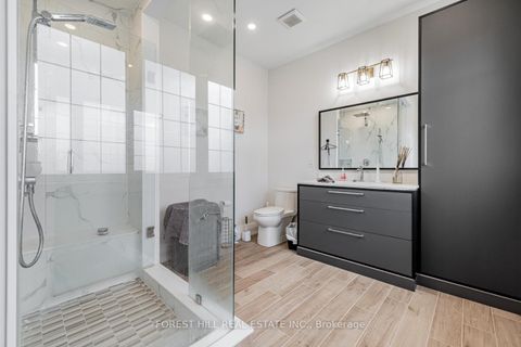 Photo 36 at 13 Pellegrini Drive, Kleinburg, Vaughan