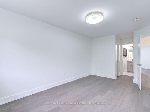 Photo 28 at 373 Ravineview Way, WC Wedgewood Creek, Oakville