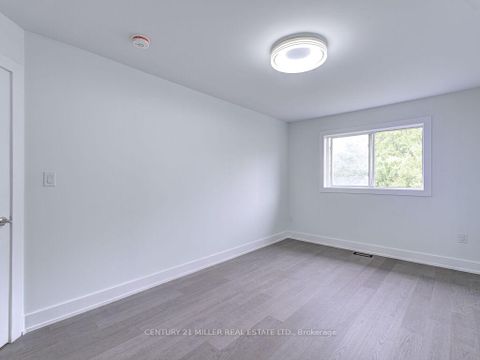 Photo 30 at 373 Ravineview Way, WC Wedgewood Creek, Oakville