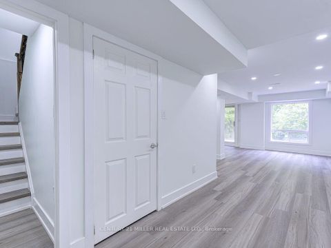 Photo 36 at 373 Ravineview Way, WC Wedgewood Creek, Oakville