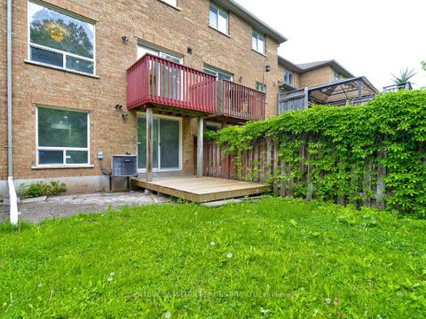 Photo 41 at 373 Ravineview Way, WC Wedgewood Creek, Oakville