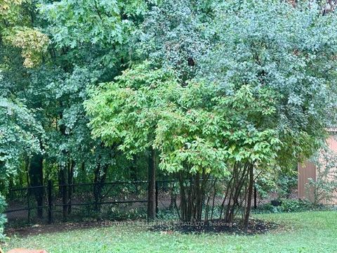 Photo 43 at 373 Ravineview Way, WC Wedgewood Creek, Oakville