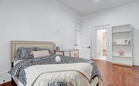 Photo 21 at 61 Brunswick Avenue, University, Toronto