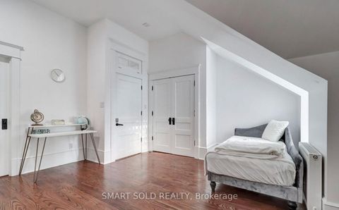 Photo 24 at 61 Brunswick Avenue, University, Toronto