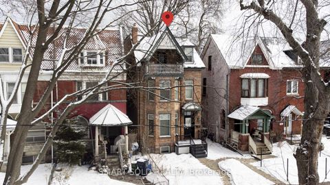Photo 37 at 61 Brunswick Avenue, University, Toronto