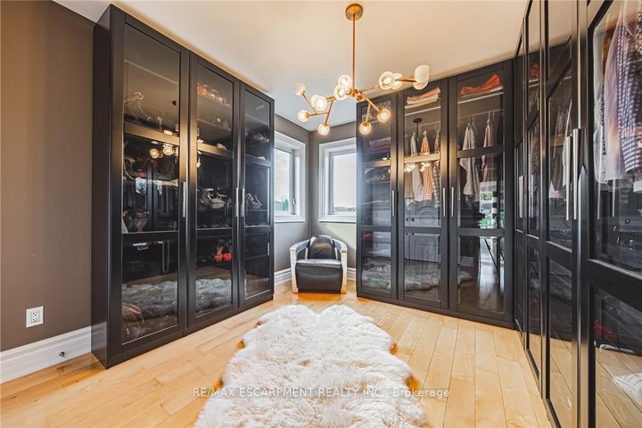 Photo 28 at 712 Highvalley Road, Ancaster, Hamilton