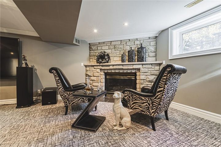 Photo 37 at 712 Highvalley Road, Ancaster, Hamilton