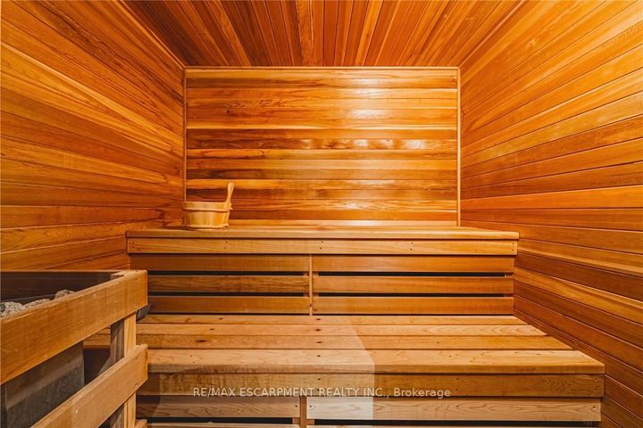 Photo 40 at 712 Highvalley Road, Ancaster, Hamilton