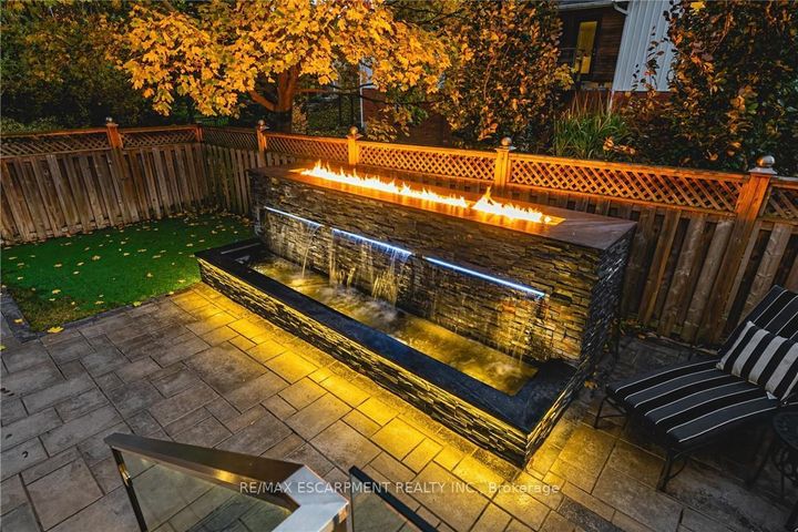 Photo 42 at 712 Highvalley Road, Ancaster, Hamilton