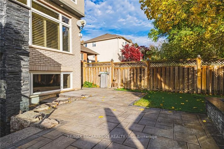 Photo 45 at 712 Highvalley Road, Ancaster, Hamilton