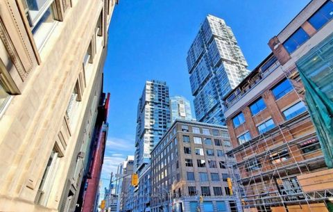 Photo 1 at 1004 - 199 Richmond Street W, Waterfront Communities C1, Toronto