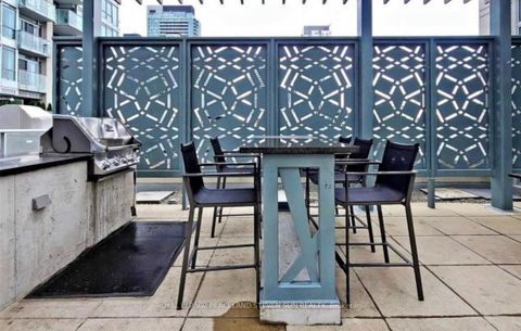 Photo 11 at 1004 - 199 Richmond Street W, Waterfront Communities C1, Toronto