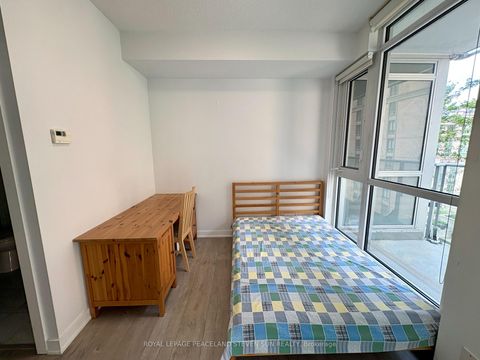 Photo 16 at 1004 - 199 Richmond Street W, Waterfront Communities C1, Toronto