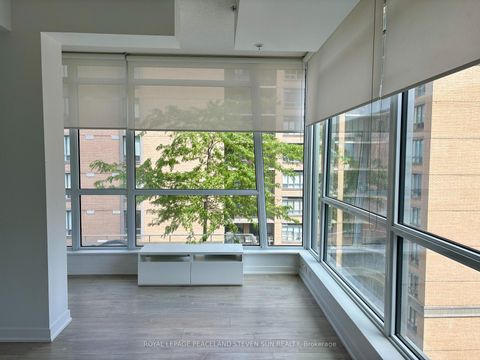 Photo 17 at 1004 - 199 Richmond Street W, Waterfront Communities C1, Toronto