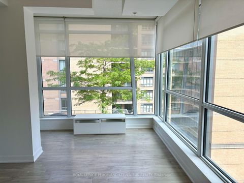 Photo 18 at 1004 - 199 Richmond Street W, Waterfront Communities C1, Toronto