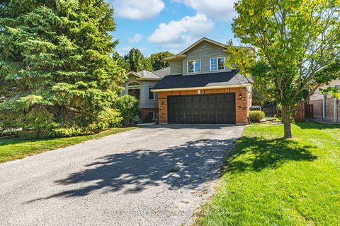 Photo 1 at 239 Simcoe Street, Stayner, Clearview