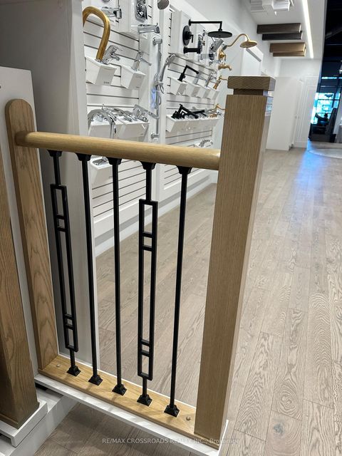 Photo 11 at 5 Kane Crescent, Bayview Northeast, Aurora