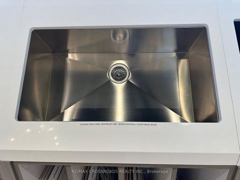 Photo 14 at 5 Kane Crescent, Bayview Northeast, Aurora