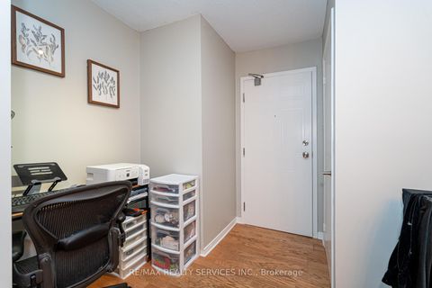 Photo 5 at 1713 - 1478 Pilgrims Way, GA Glen Abbey, Oakville